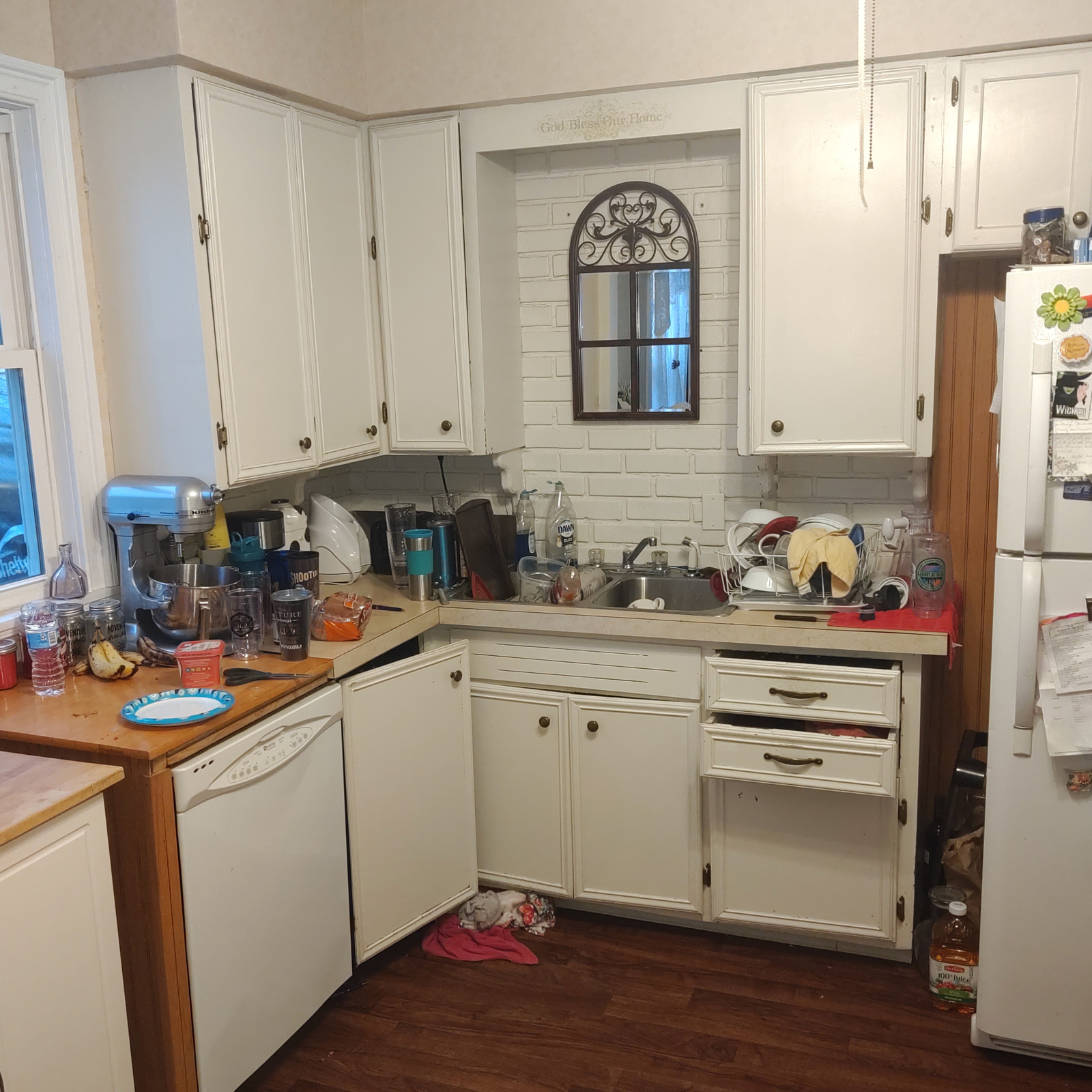 Entry 8 - Non-functioning cabinetry makes this kitchen a nightmare