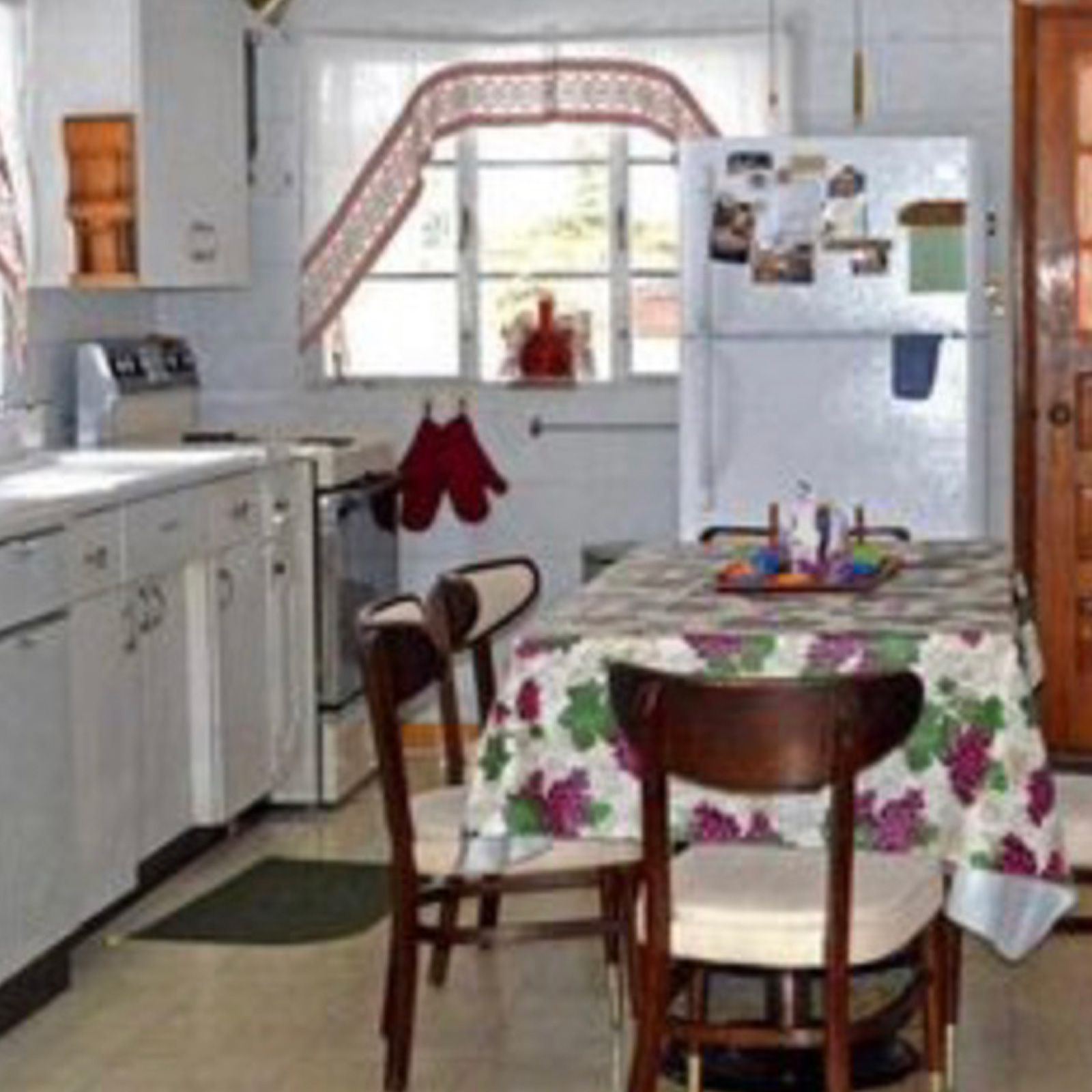 This oldfangled kitchen needs a redesign